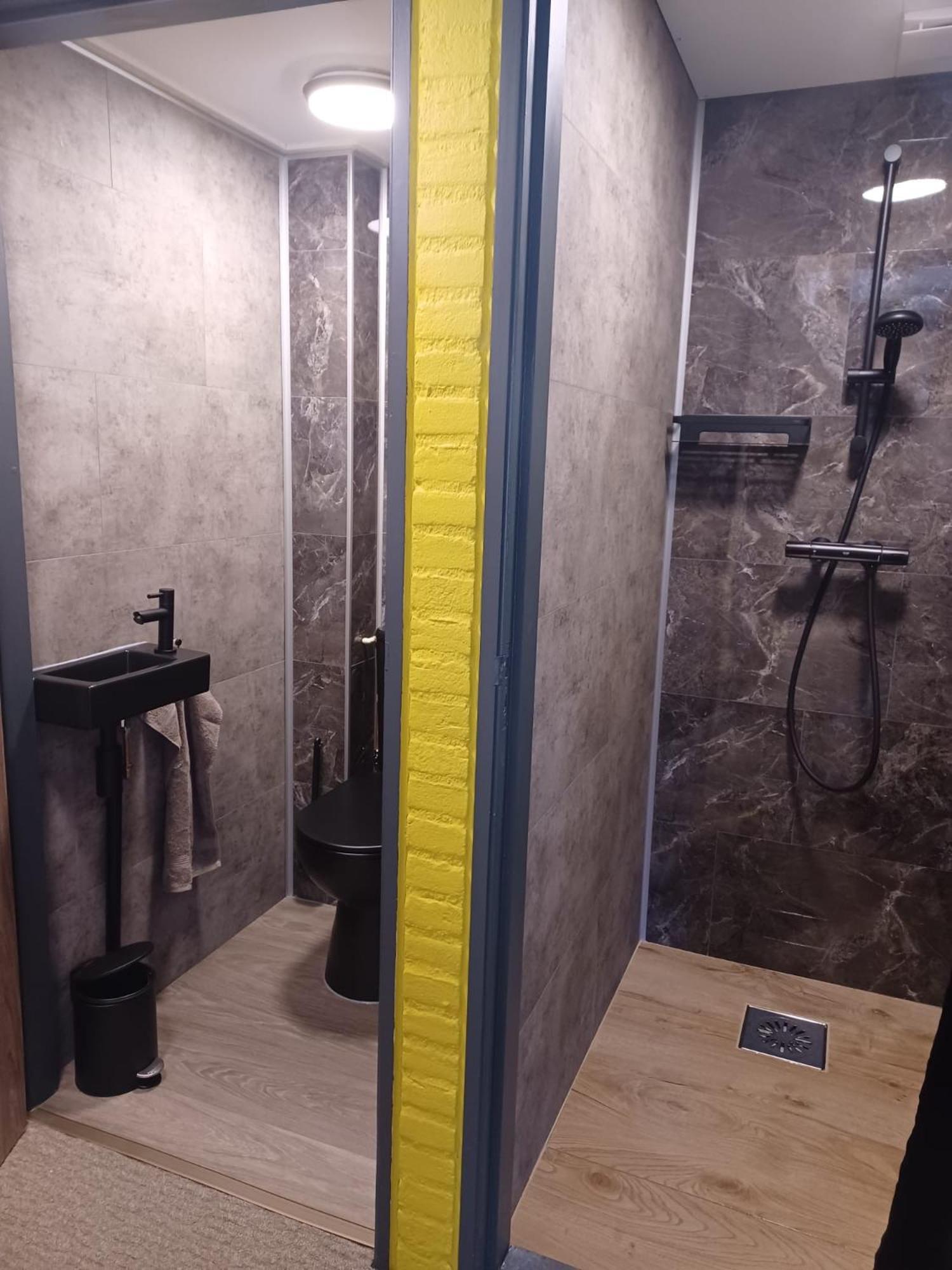 Hotel Dichtbijzee Oosterend  Екстер'єр фото