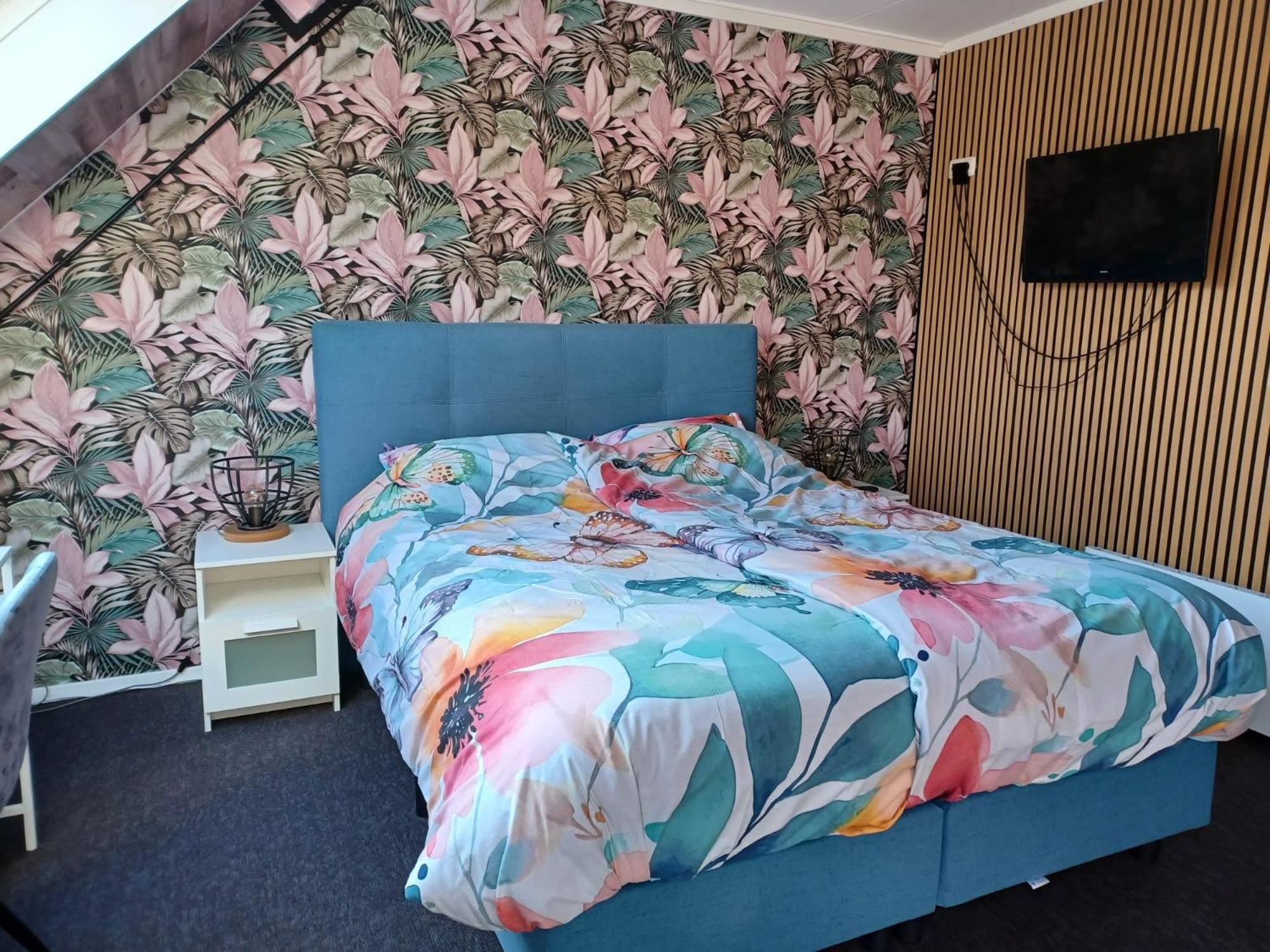 Hotel Dichtbijzee Oosterend  Екстер'єр фото